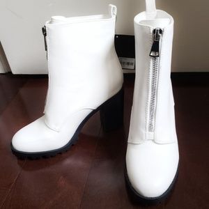 FOREVER 21 WHITE BOOTIES!!
